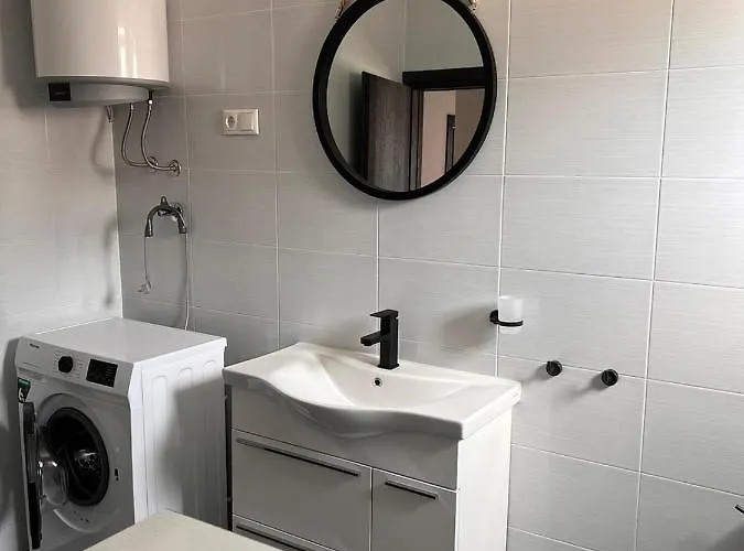 Lena Apartament *